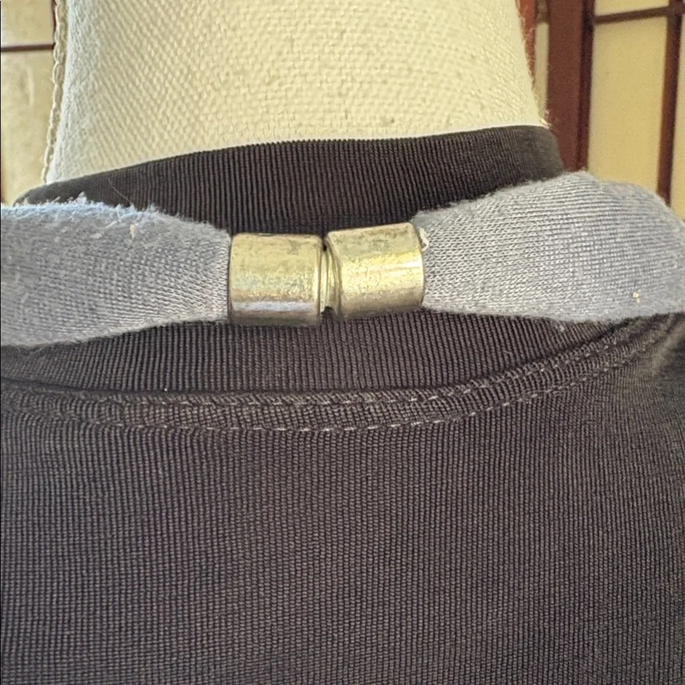 Elegant Blue Pendant Necklace, missing a stone on pendant - Picture 5 of 11